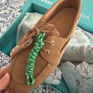 Sperry/Aritzia Slim Boat Shoes